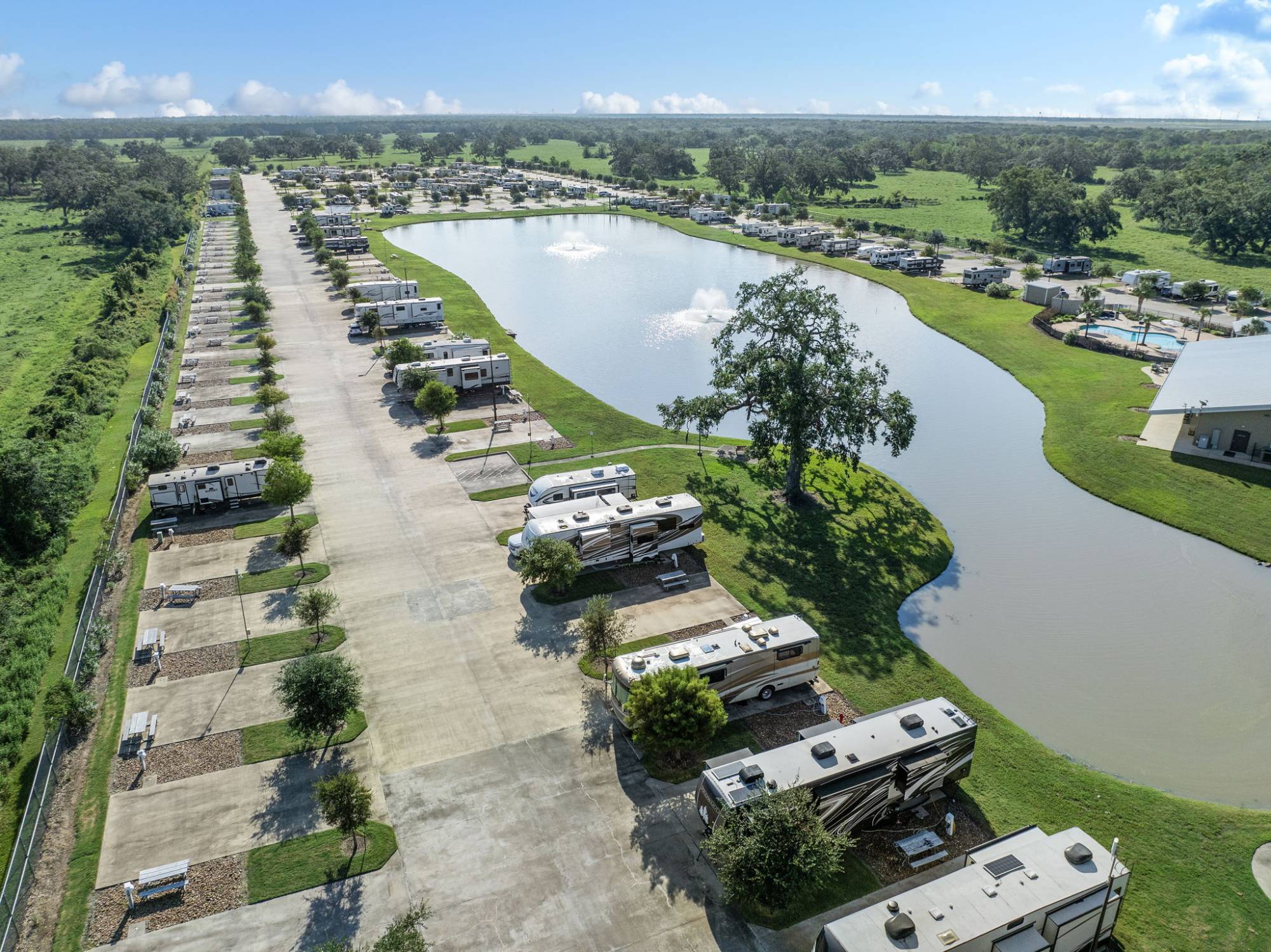 Brazoria Lakes RV Resort