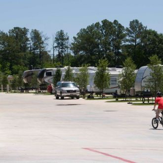 Northlake RV Resort Bike & Trailers