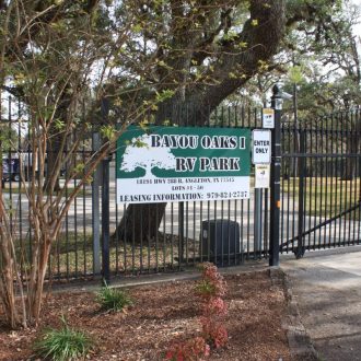 Bayou Oaks RV Resort entrance